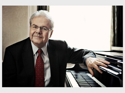 Emanuel Ax Plays Beethoven